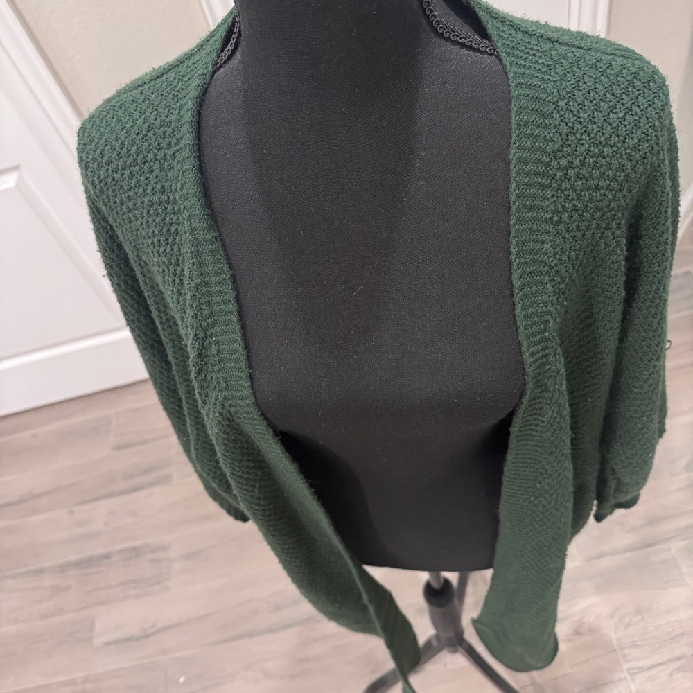 Green Cable-Knit Cardigan Sweater with Relaxed Fit